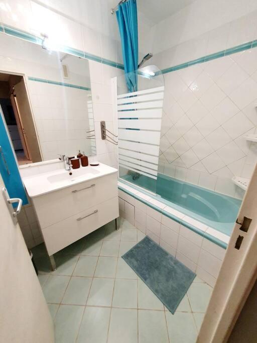 Appartement Avec 3 Chambres 80M2 Plein Sud Мариньян Экстерьер фото